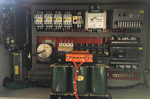 科銳達(dá)M3063AHD數(shù)控平面磨床